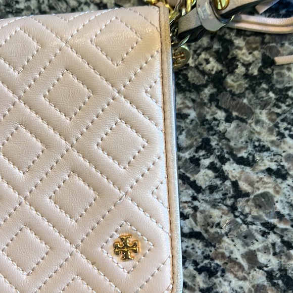 Tory Burch Blush Quilted Leather & Chain Crossbody - Picture 12 of 16
